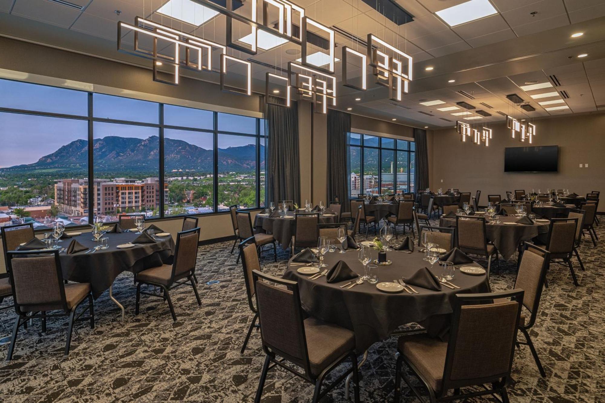 Element Colorado Springs Downtown Hotel Exterior foto
