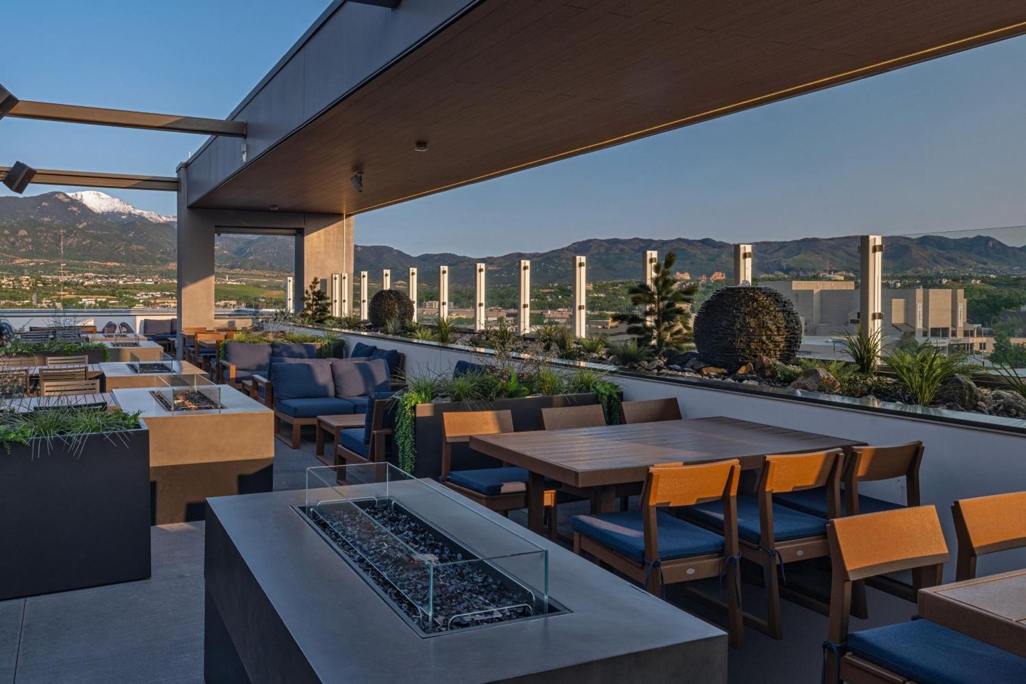 Element Colorado Springs Downtown Hotel Exterior foto